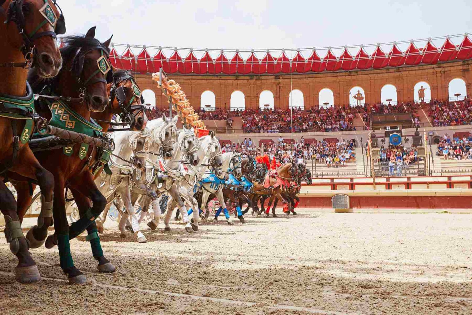 Signe Du Triomphe Le Spectacle Antique Du Puy Du Fou signe-du-triomphe-le-spectacle-antique-du-puy-du-fou