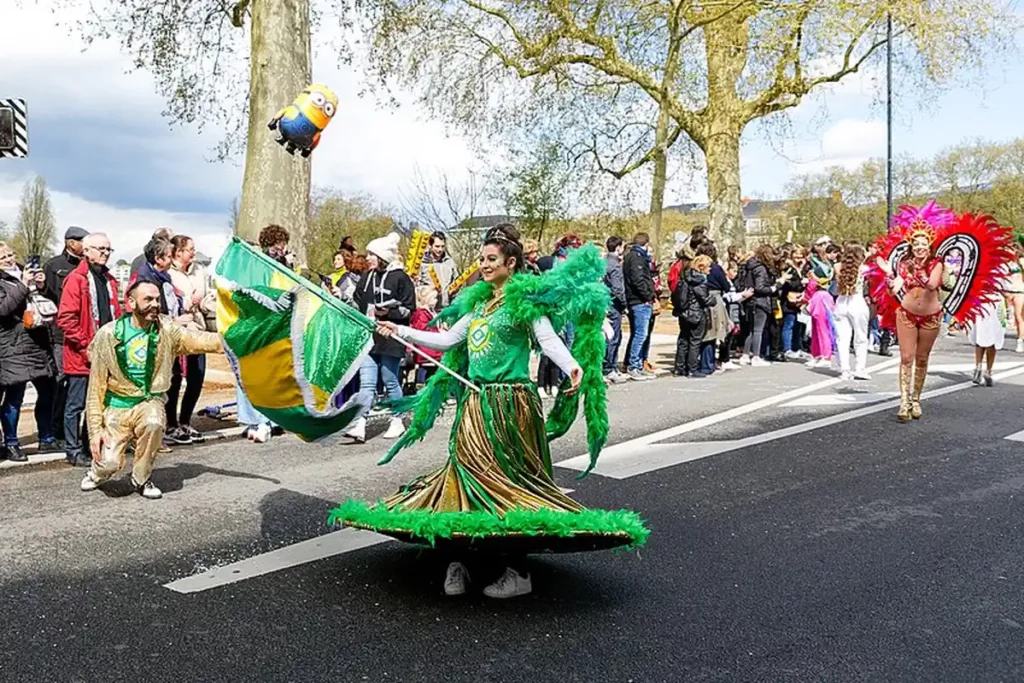 deguisez vous et venez au carnaval de nantes