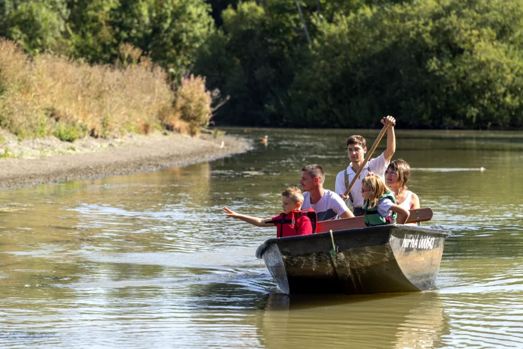 boat trip marais poitevin Vendée