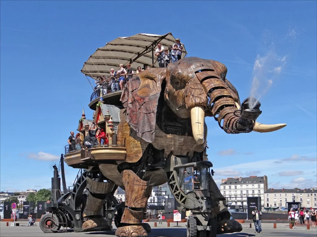 elephant machines Nantes