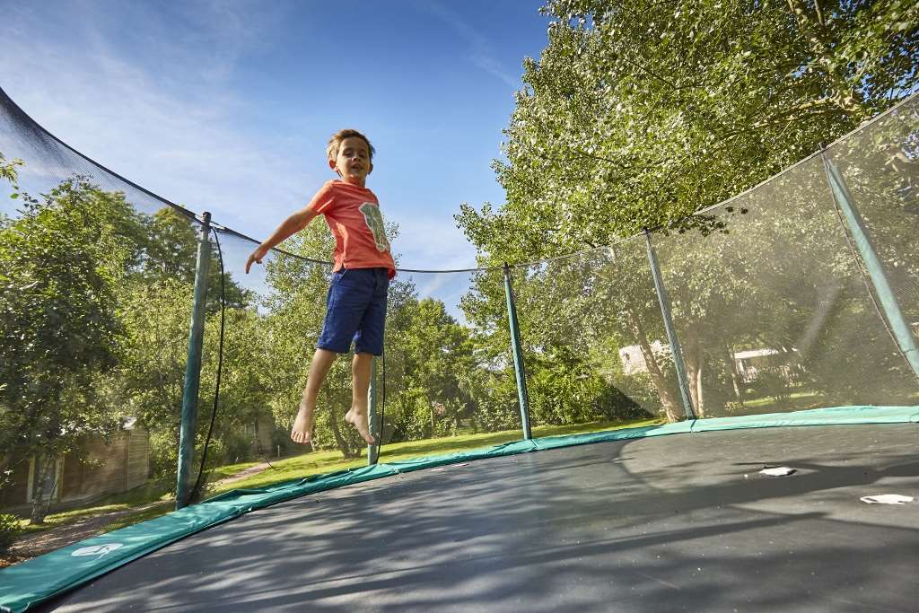 camping vendee trampoline activitee enfant