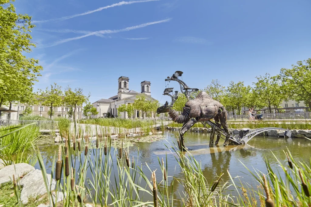 les animaux de la place napoléon roche sur yon vendée