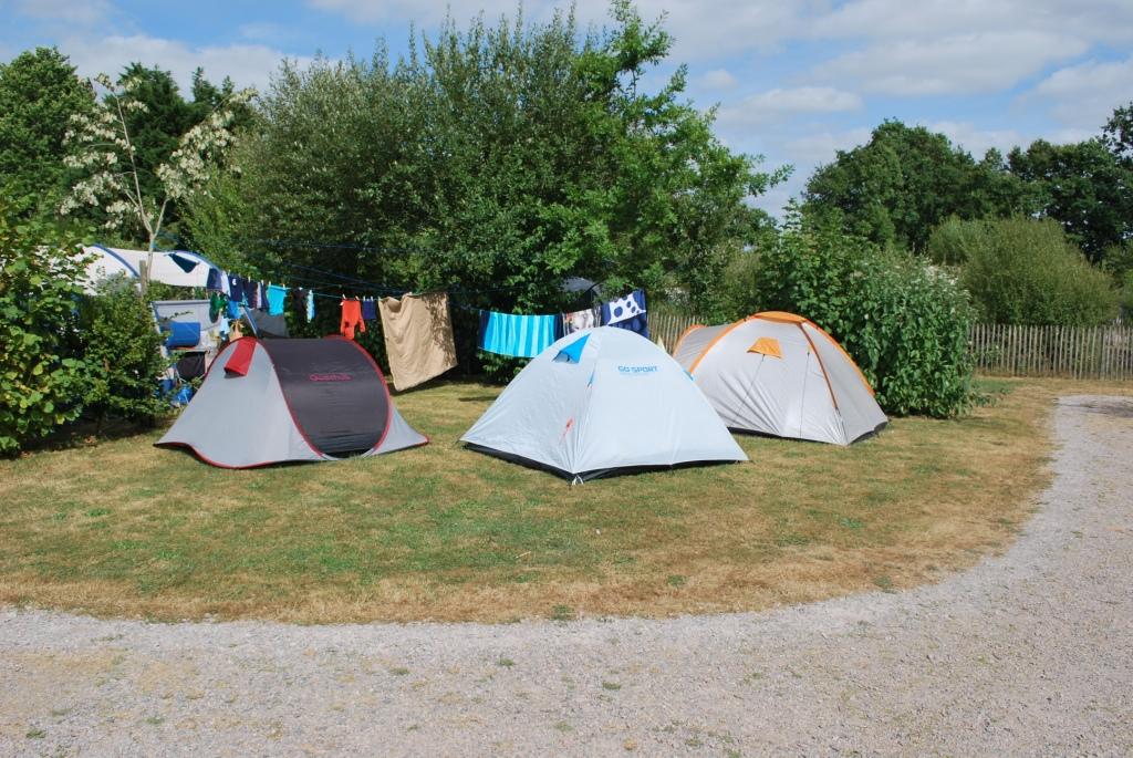 Forfait Confort Espace (tente, caravane ou camping-car / 1 voiture / électricité 16A) + spacieux