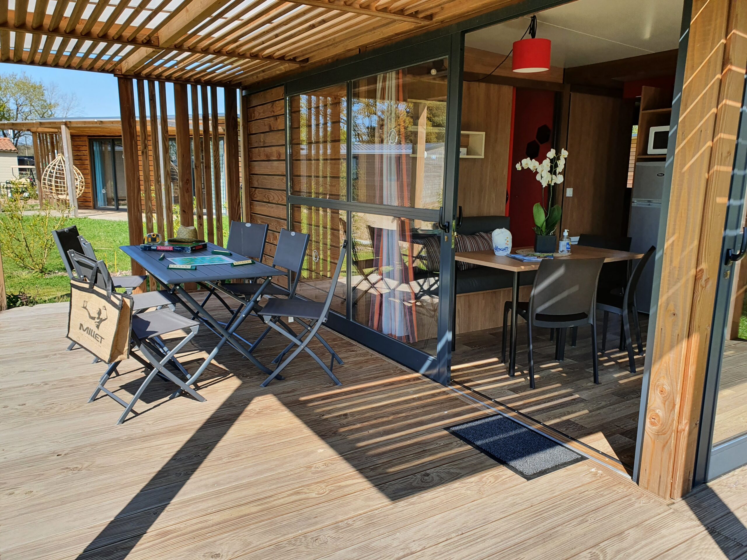 Premium Chalet Nouméa 25m² 5 p. (2 chambres) + Climatisation + terrasse couverte