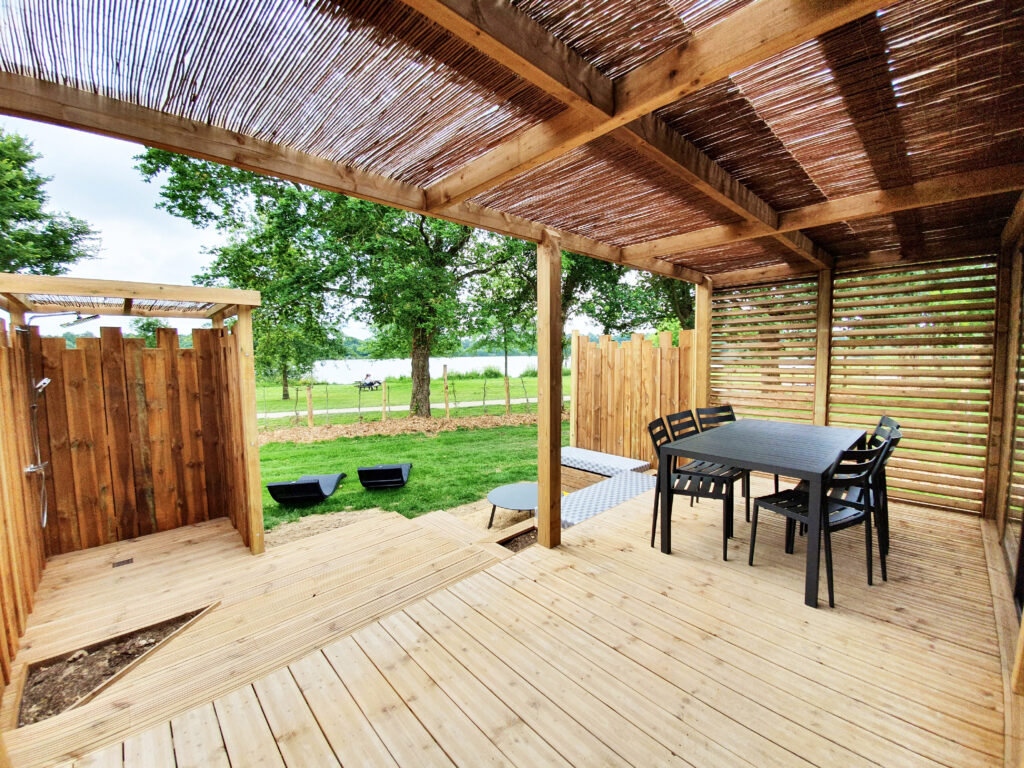 Premium Chalet Camélia 33 m²  6 p. (3 chambres) + Climatisation + terrasse couverte XXL