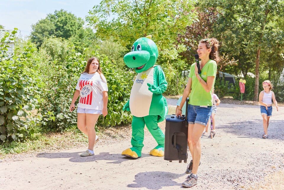 Viens voir Dino au club enfants