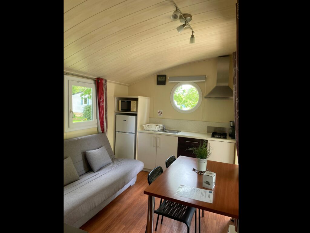 Standard  Chalet 18m² 2/4 p. (1 slaapkamer) + overdekt terras