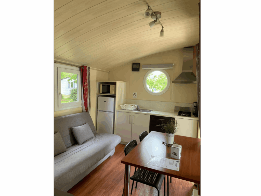 Standard Chalet 18m² 2/4 p. (1 bedroom) + covered terrace