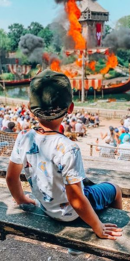 enfant puy du fou