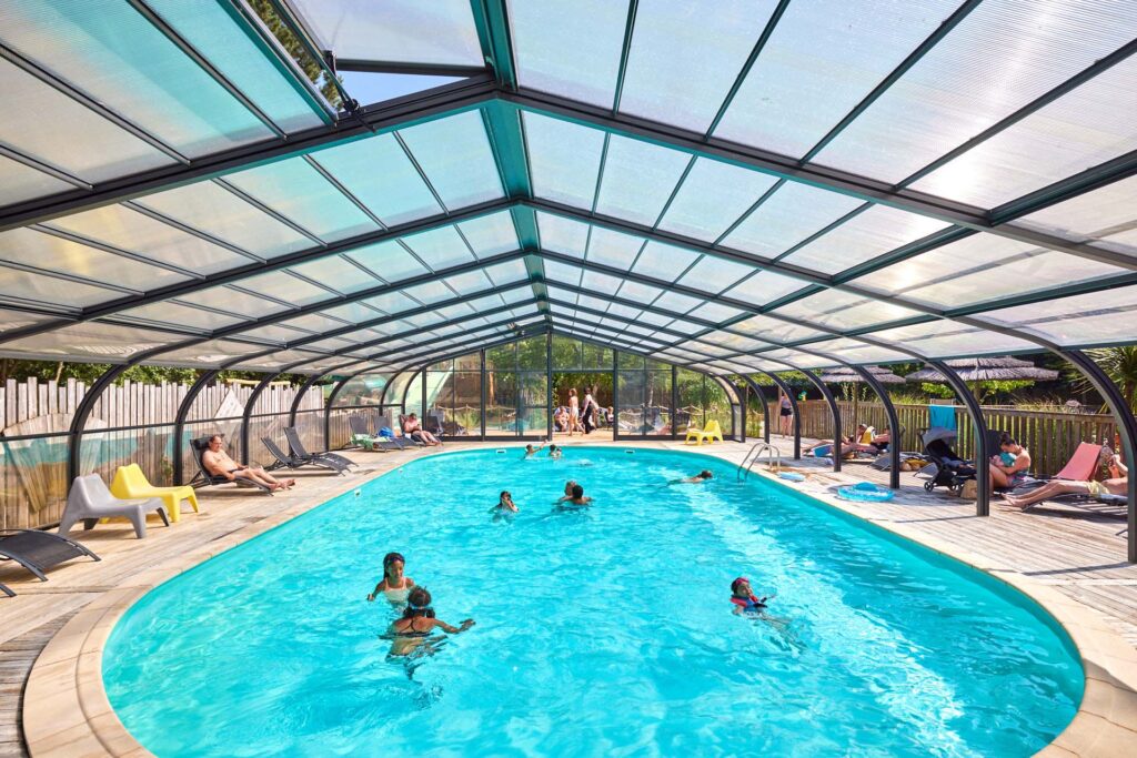 Piscine couverte et chauffée