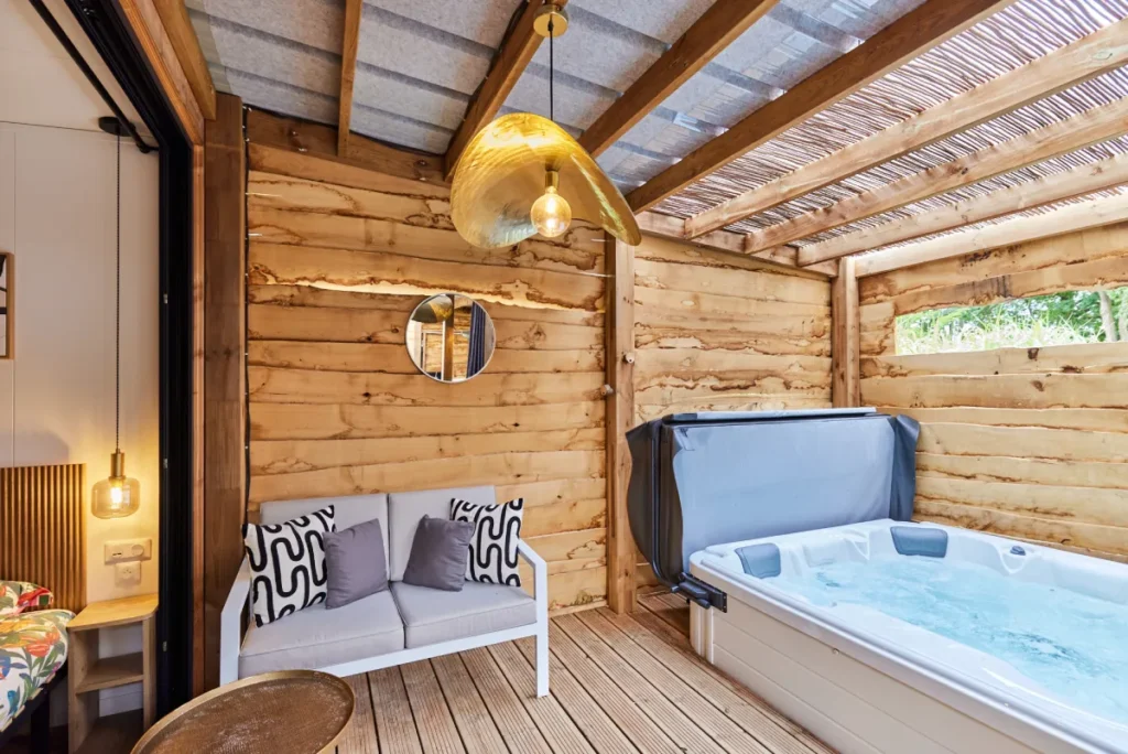 Premium Cabane Côté Nature met Spa 35m ² 5 P. (2 slaapkamers) + airconditioning + overdekt terras